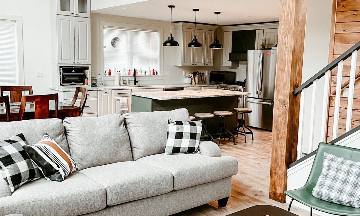 Eidelweiss Village House | ʕ ᴥ ʔ Mountain views, minutes to beaches, family friendly, close to N Conway.