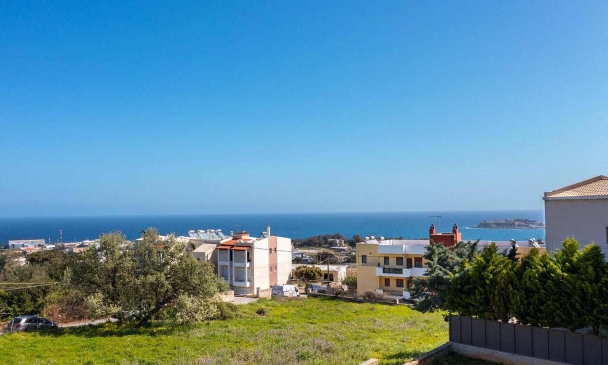 Violi Charaki Villa | Ανακαλύψτε την πολυτέλεια και την άνεση που αναζητάτε στις διακοπες σας.