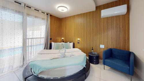 Had Nes Apartment | אחוזת ריצ'מונד של רשת לב הגולן - 3 סוויטות מהממות בחד נס ליד הכנרת עם בריכה משותפת מחוממת ומקורה