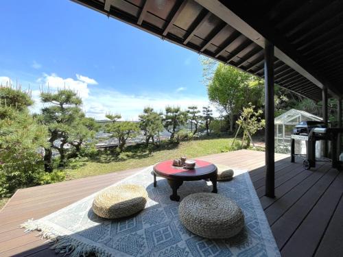 Zushi Apartment | 【 円 madoka 】逗子鎌倉で暮らすように過ごす一棟貸し宿泊施設​