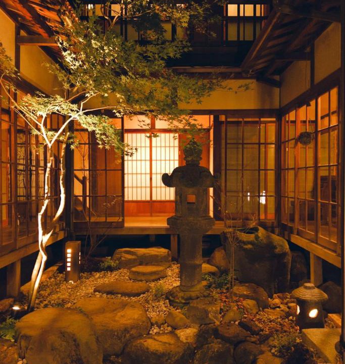 Hibi Apartment | 千秋楽