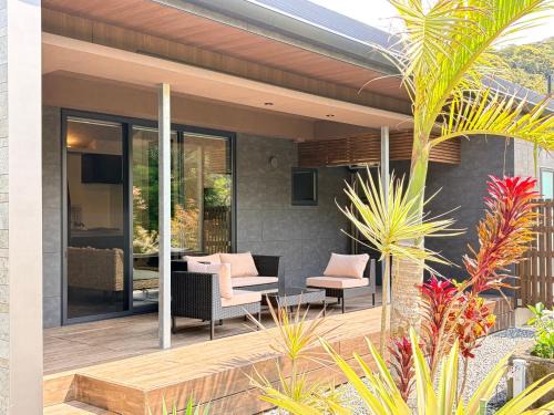 Tatsugo House | 奄美 Palm Tree Terrace