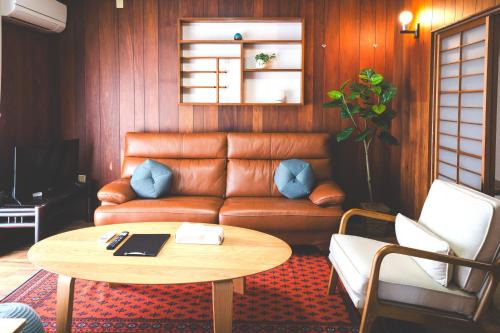 Nishi Ward House | 弁天島 tomariki