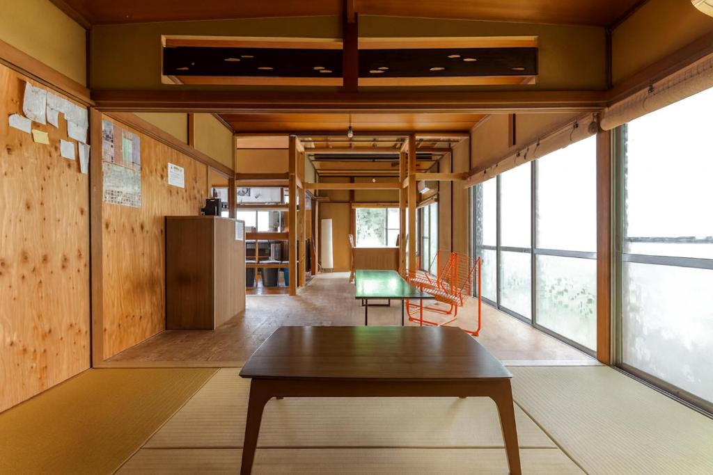 Koshigoe Apartment | 腰越小動の宿