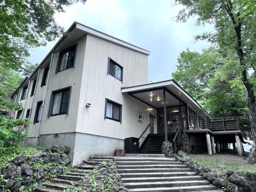 Kusatsu Onsen Cabin | 草津白根 マウンテンビューロッジ