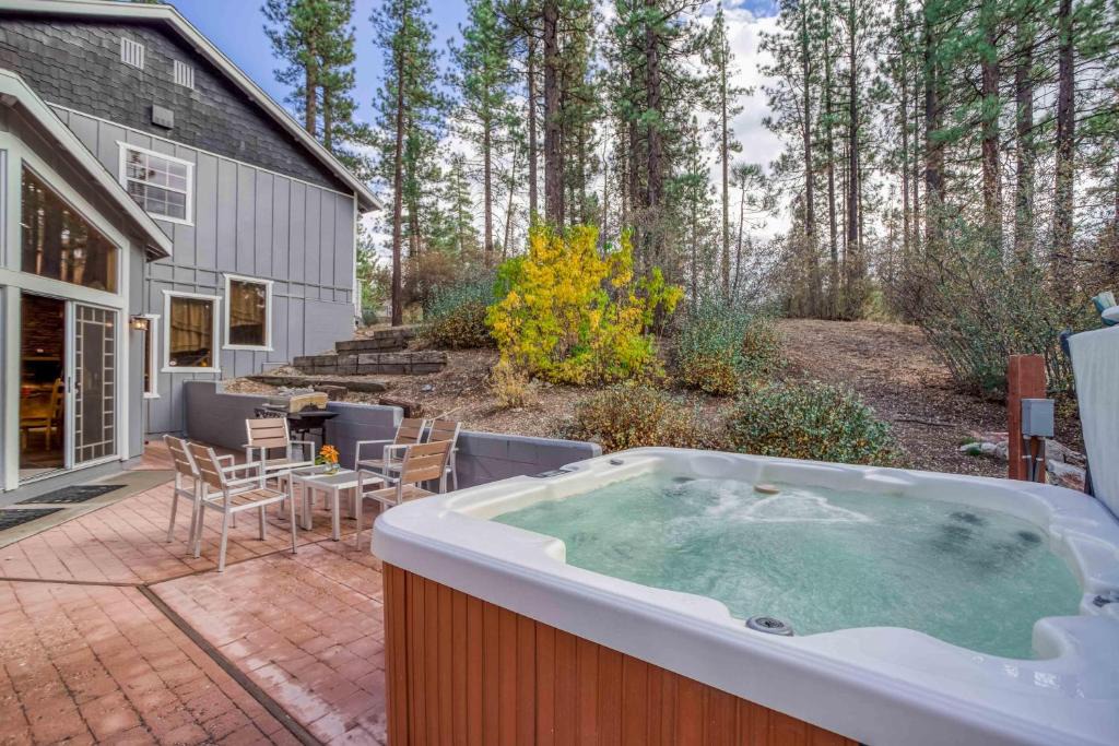 Fox Farm House | 011 - Fox Manor - Meredith Lodging
