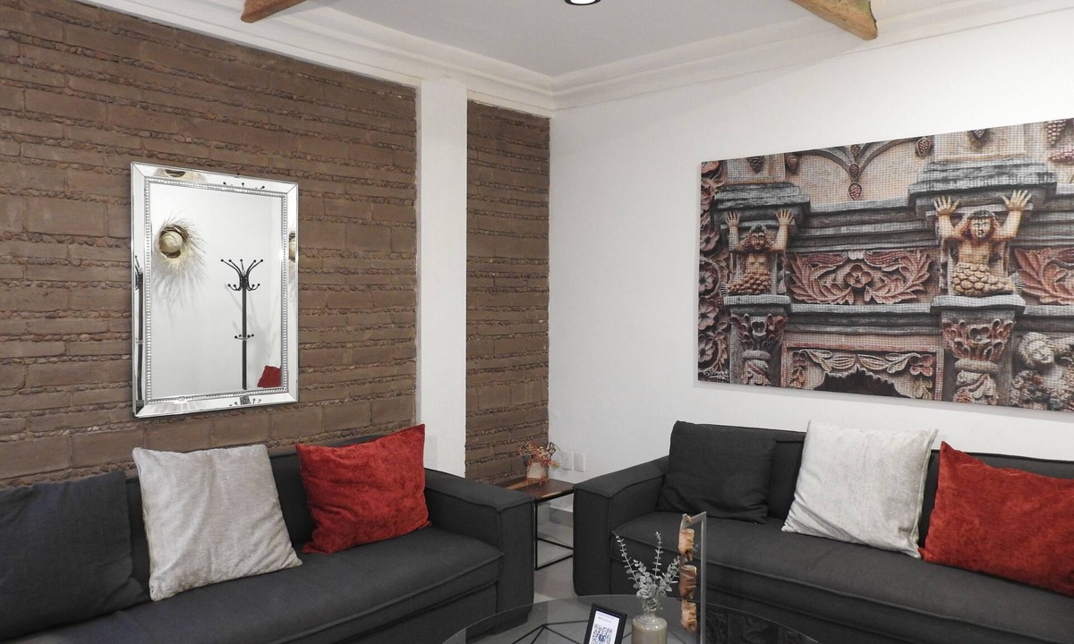 Bernal Apartment | 02 Centrally located apartment
