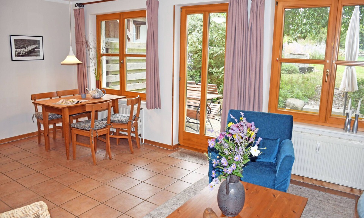 Lancken-Granitz Cottage | 03 Holiday apartment with garden terrace - Holiday apartments in the fishing village and under the