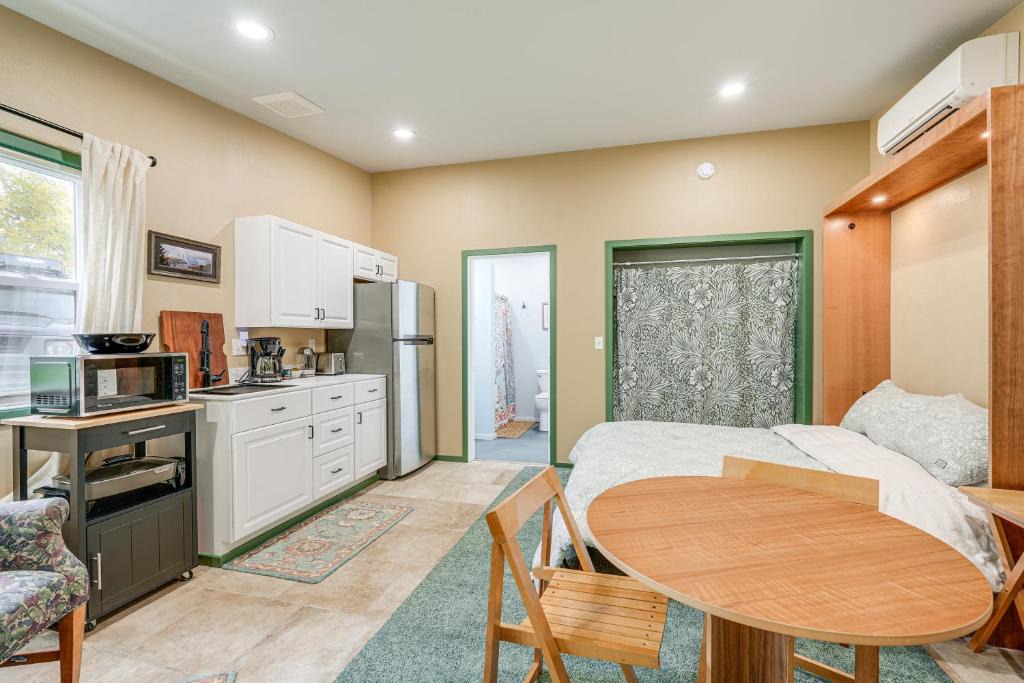 Corvallis Apartment | < 1/2 Mi to OSU: Studio in Corvallis Near Parks
