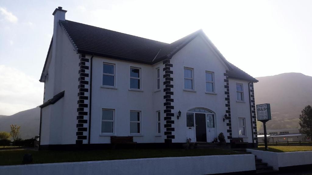 Waterfoot Bed & Breakfast | 1 Bayview