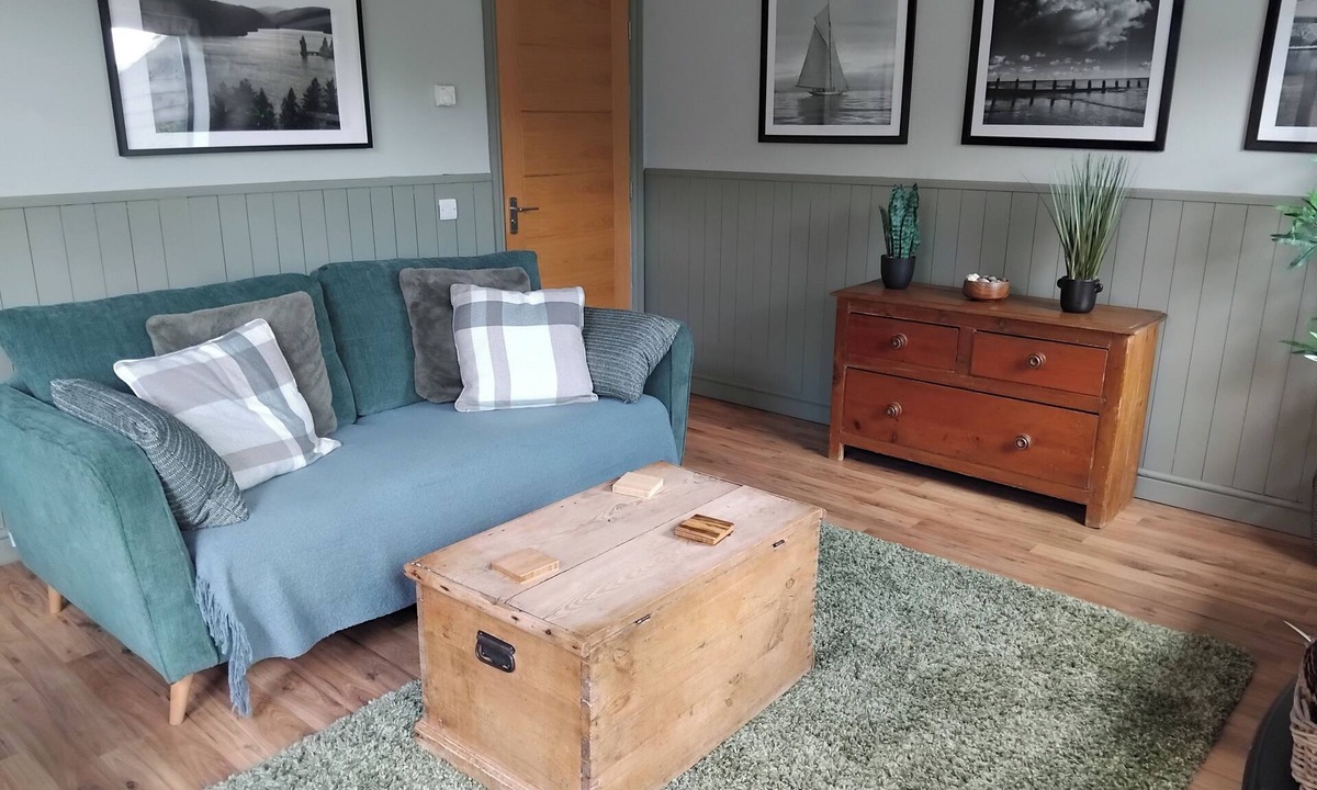 Llansantffraid-ym-Mechain Apartment | 1-Bed Apartment - Sleeps 2 & Private Parking