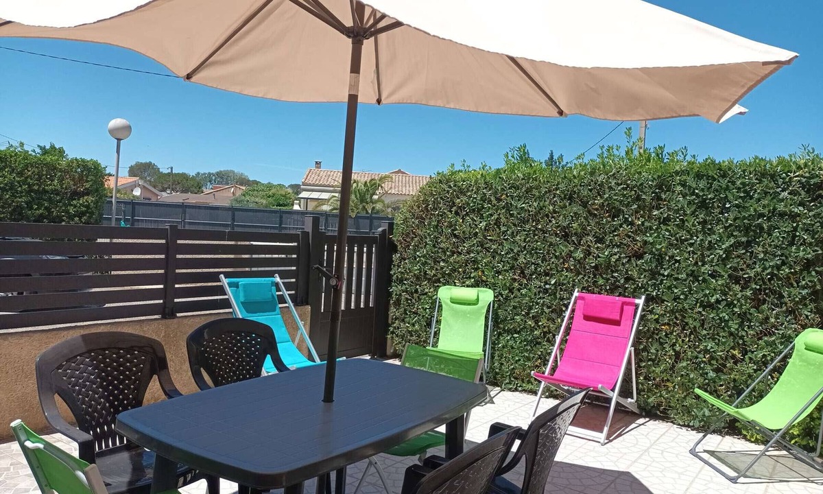 Serignan Apartment | 1-Bed + Bunk Terrace & Parking, 4 pers
