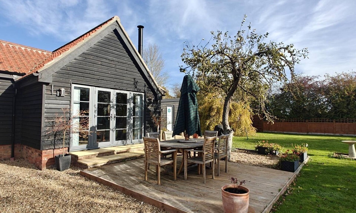 Diss Cottage | 1 Bed in Langmere (oc-m33974)