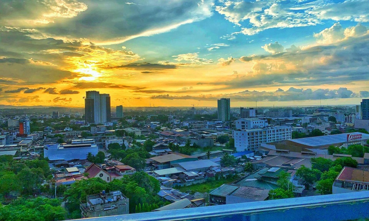 Cagayan de Oro Apartment | 1-bed - Sleeps 4 With High Rise City View