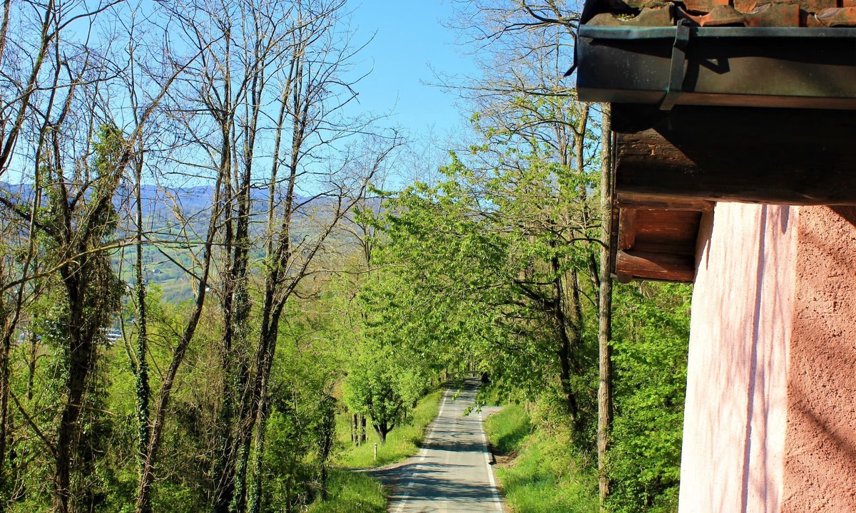 Borgo Val di Taro Apartment | 1 Bed Studio - Pets - Terrace - Parking