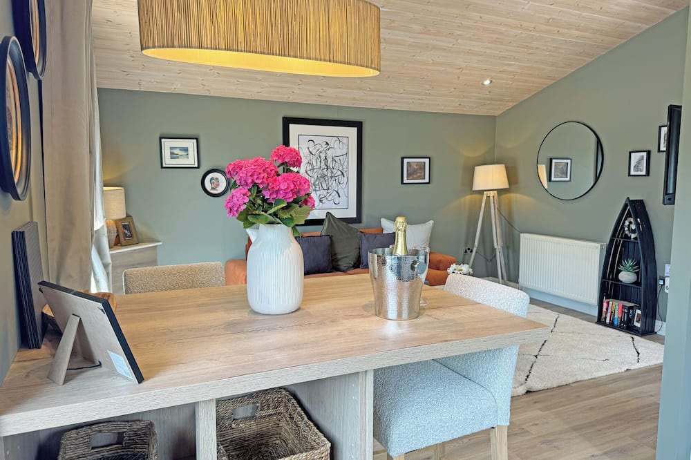 Scawton Ski Chalet | 1 bedroom accommodation in Easingwold