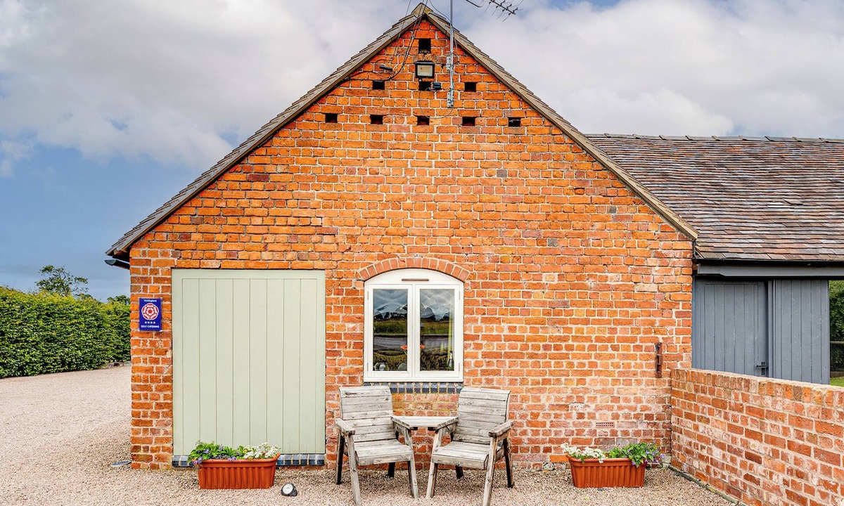 Burlton Cottage | 1 bedroom accommodation in Myddle, near Shrewsbury