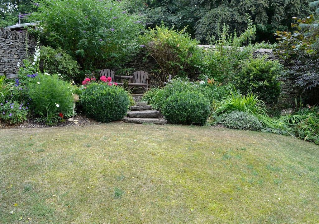 Quenington Cabin | 1 bedroom accommodation in Hatherop