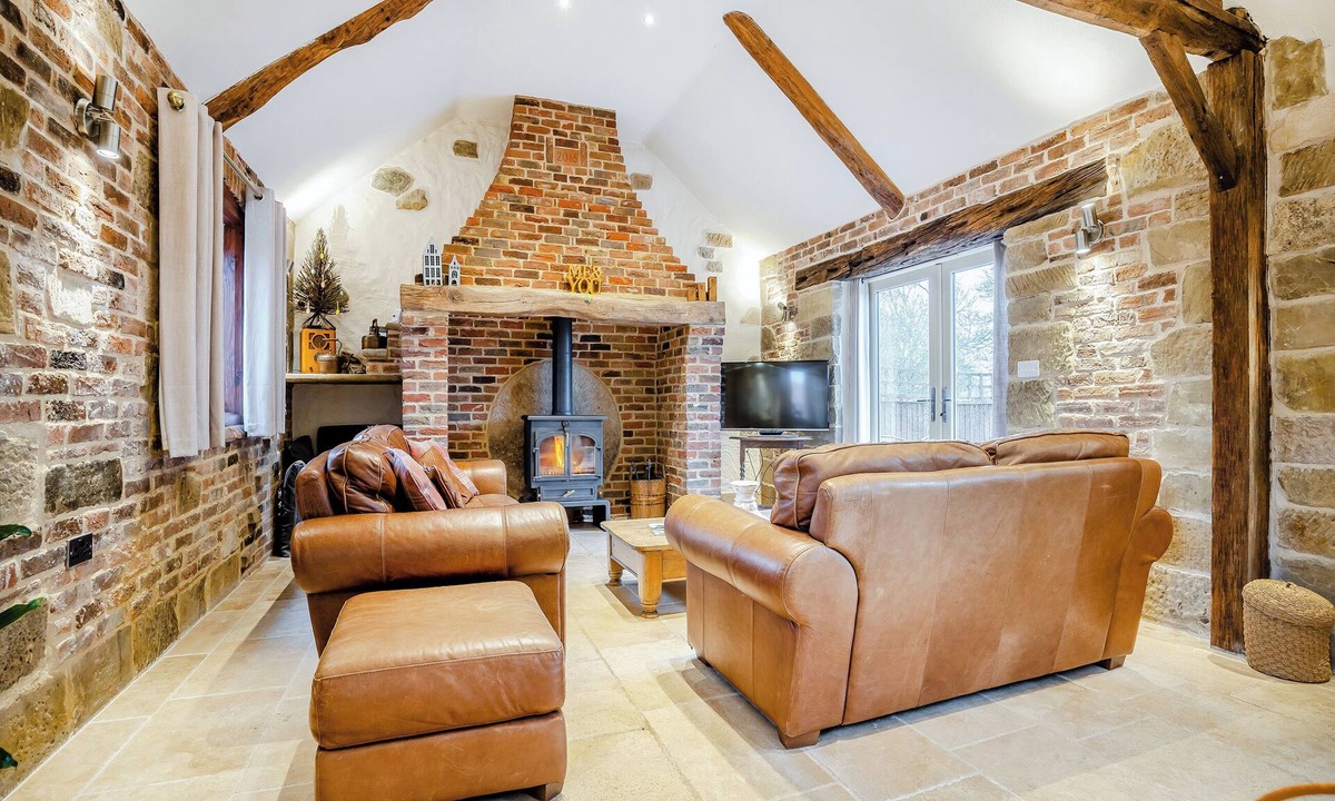 Alford Cottage | 1 bedroom accommodation in Sloothby, near Alford