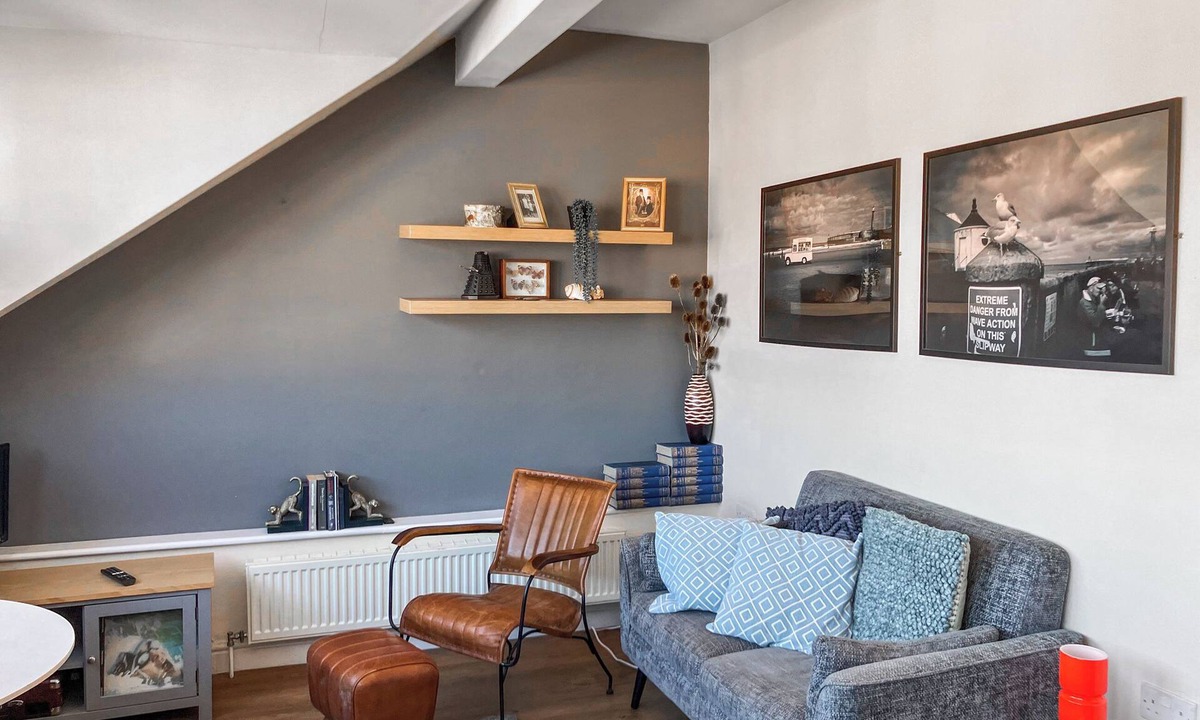 West Cliff Cottage | 1 bedroom accommodation in Whitby