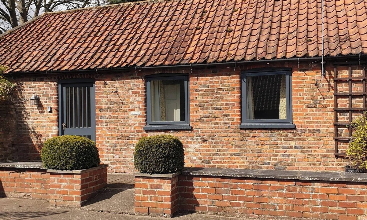 Fitling Cottage | 1 bedroom accommodation in Fitling, near Hull