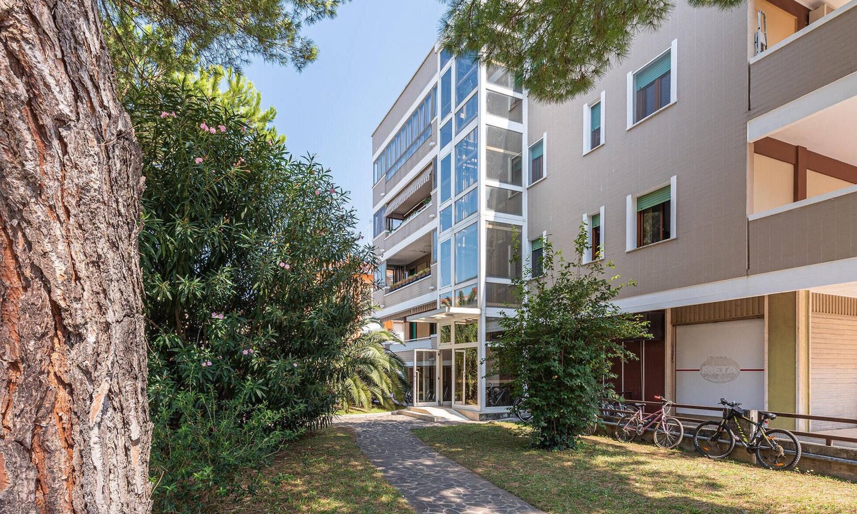 Grado Apartment | 1 bedroom beach front apartment in Grado -GO-