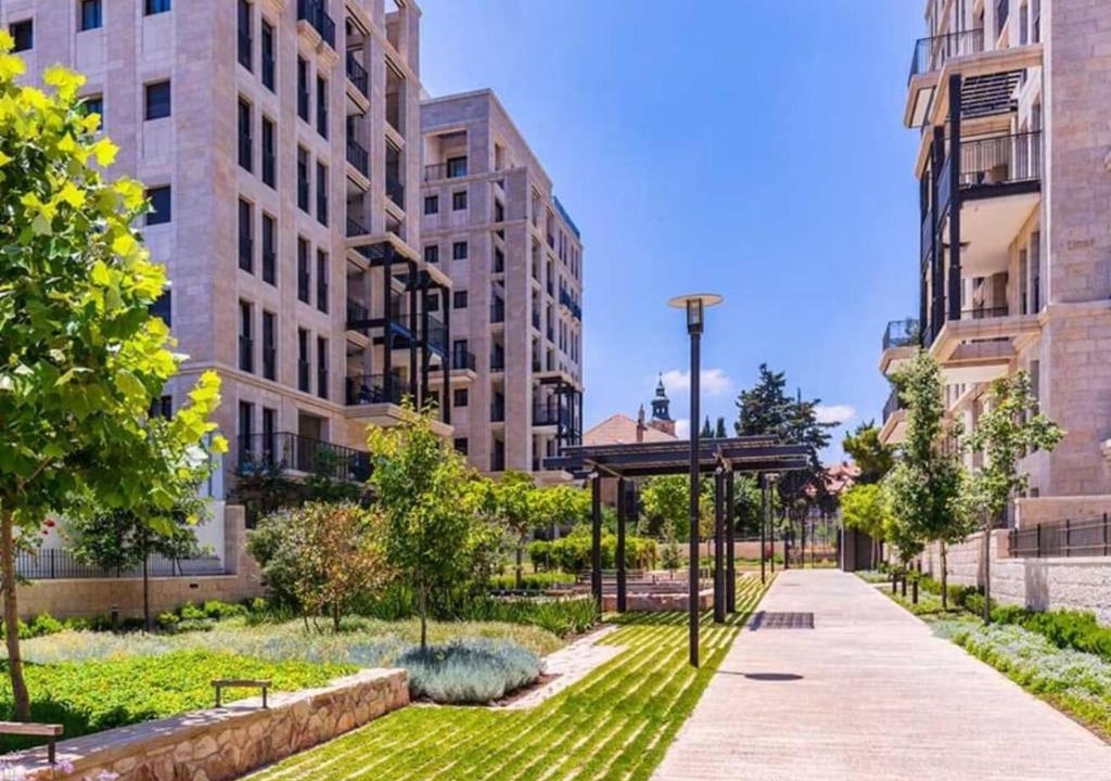 Jerusalem Apartment | 1 Br Apartment In Jerusalem Estates W Room