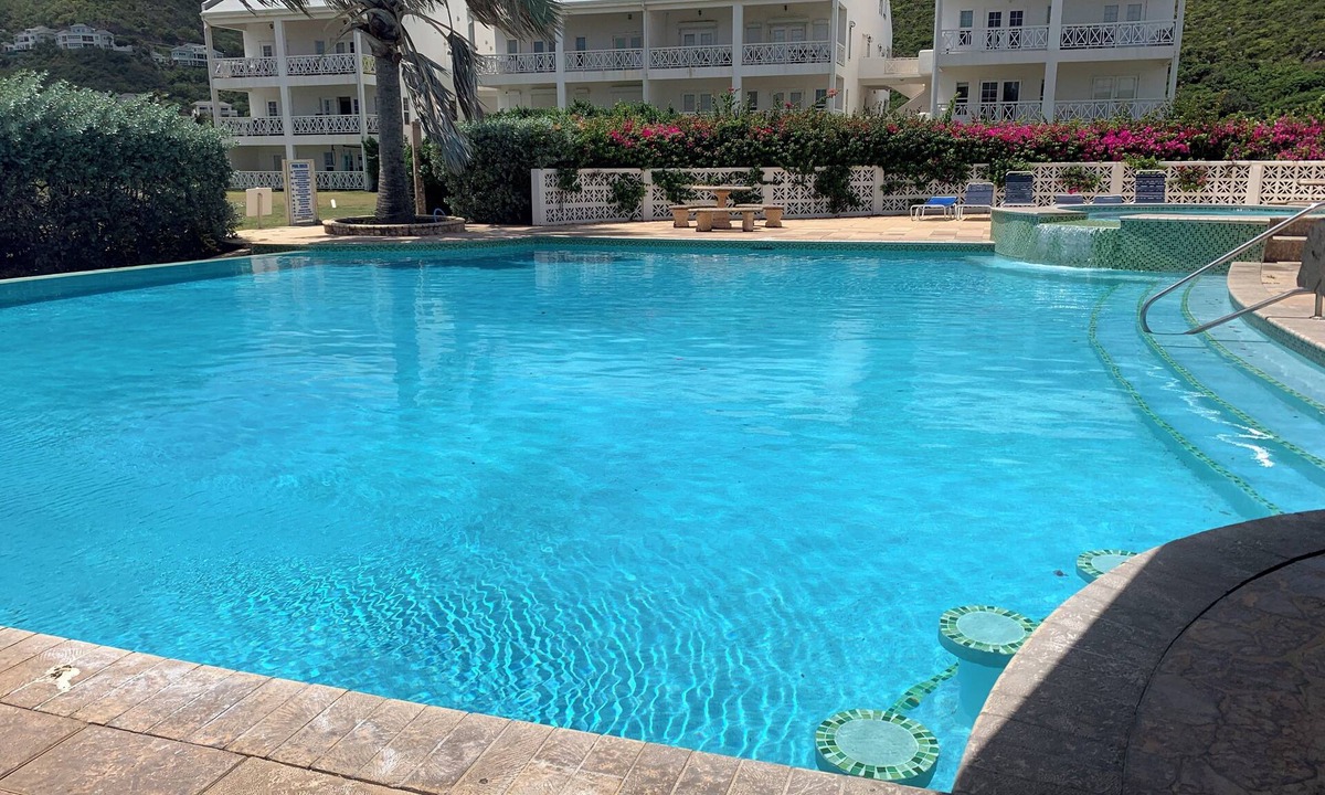 Kittian Village Condo | 1 king bed beachside condo