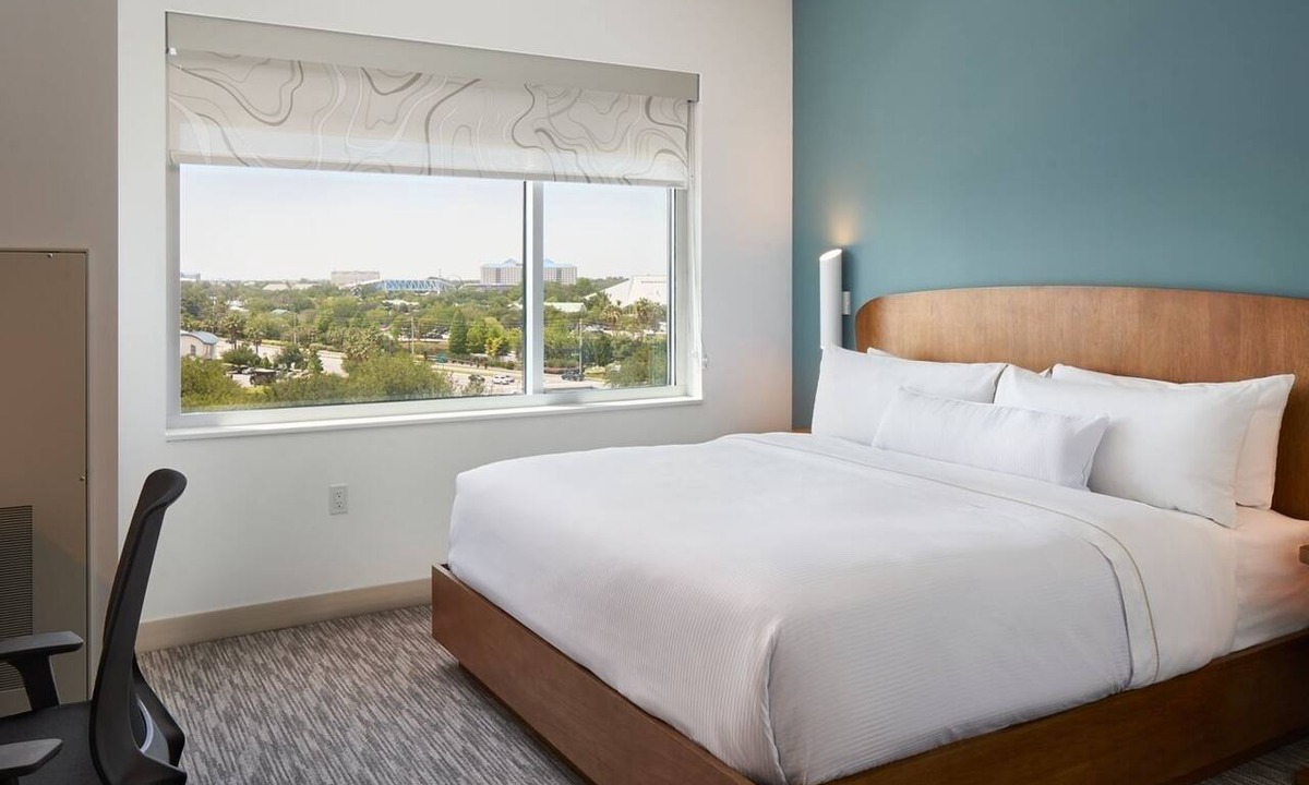 Williamsburg Hotel | 1 King | Element Orlando International Drive | Near SeaWorld & EPIC Universe