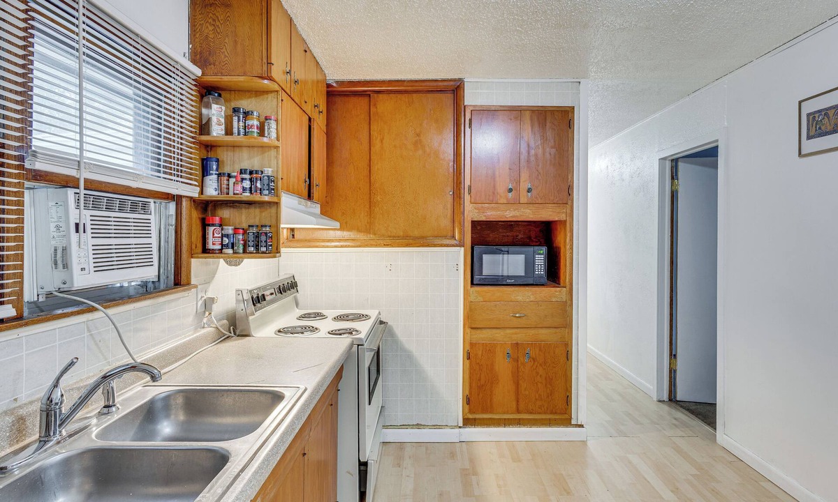 Bismarck Cottage | 1 Mi to Downtown Bismarck! Residential Duplex