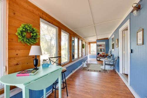 Magnolia Bluffs House | 1 Mi to Fishing Pier: Apalachicola Bay Getaway!
