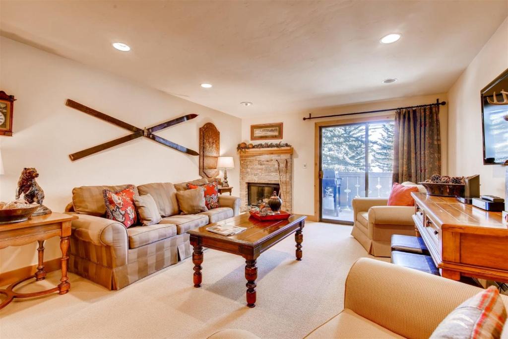 Vail Apartment | 1-Villa Cortina 220