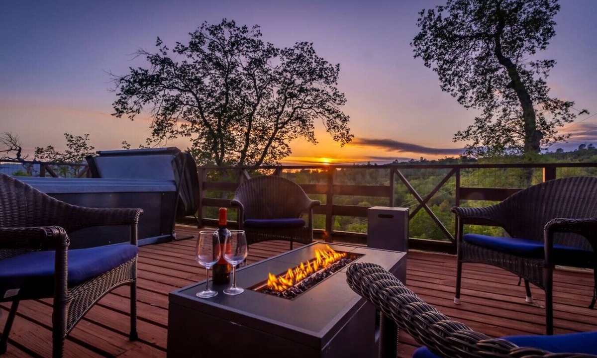 Oakhurst Villa | 10-acre Forest Villa, 20 miles from Yosemite South