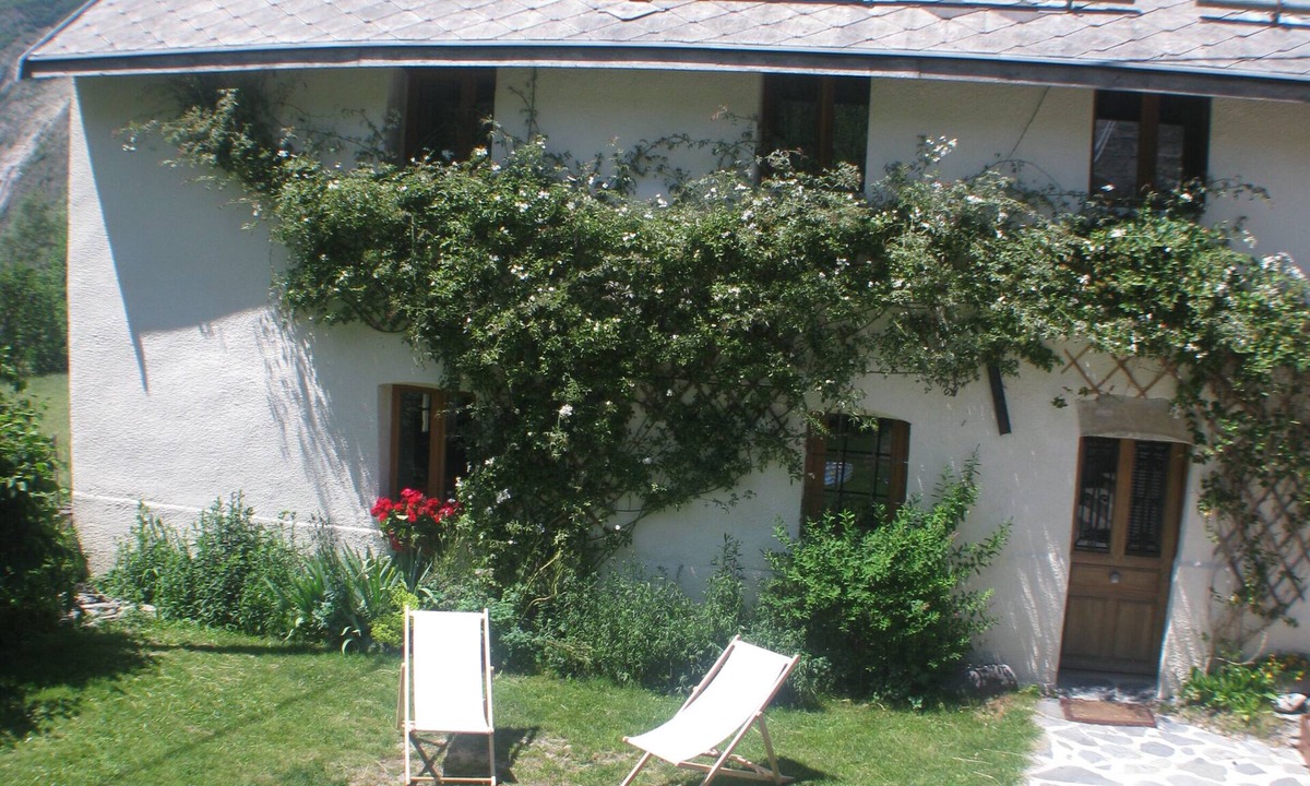 Les Sciauds House | 10 bed stunning gite with private terrace.