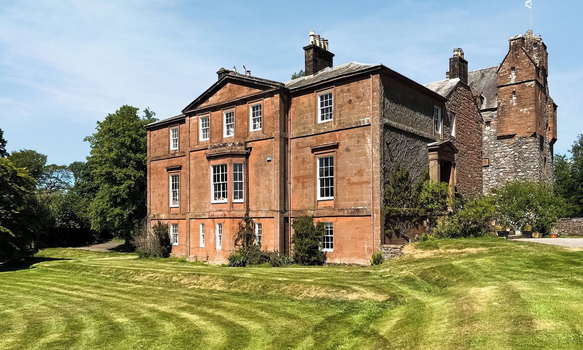 Newbridge Cottage | 10 bedroom accommodation in Dumfries