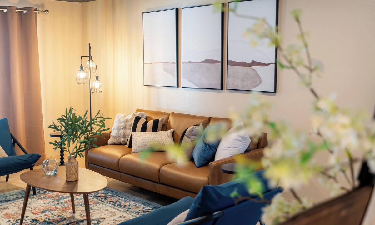 Maryvale House | 10% Off Weekly - Charming 3-bedroom house in sunny Phoenix