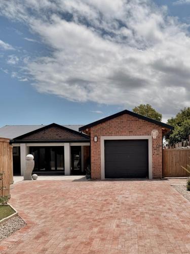 Sedgefield House | 10 on Sysie