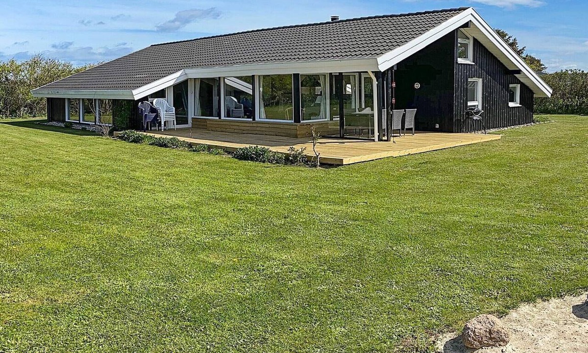 Lonstrup House | 10 person holiday home in Hjørring-By Traum