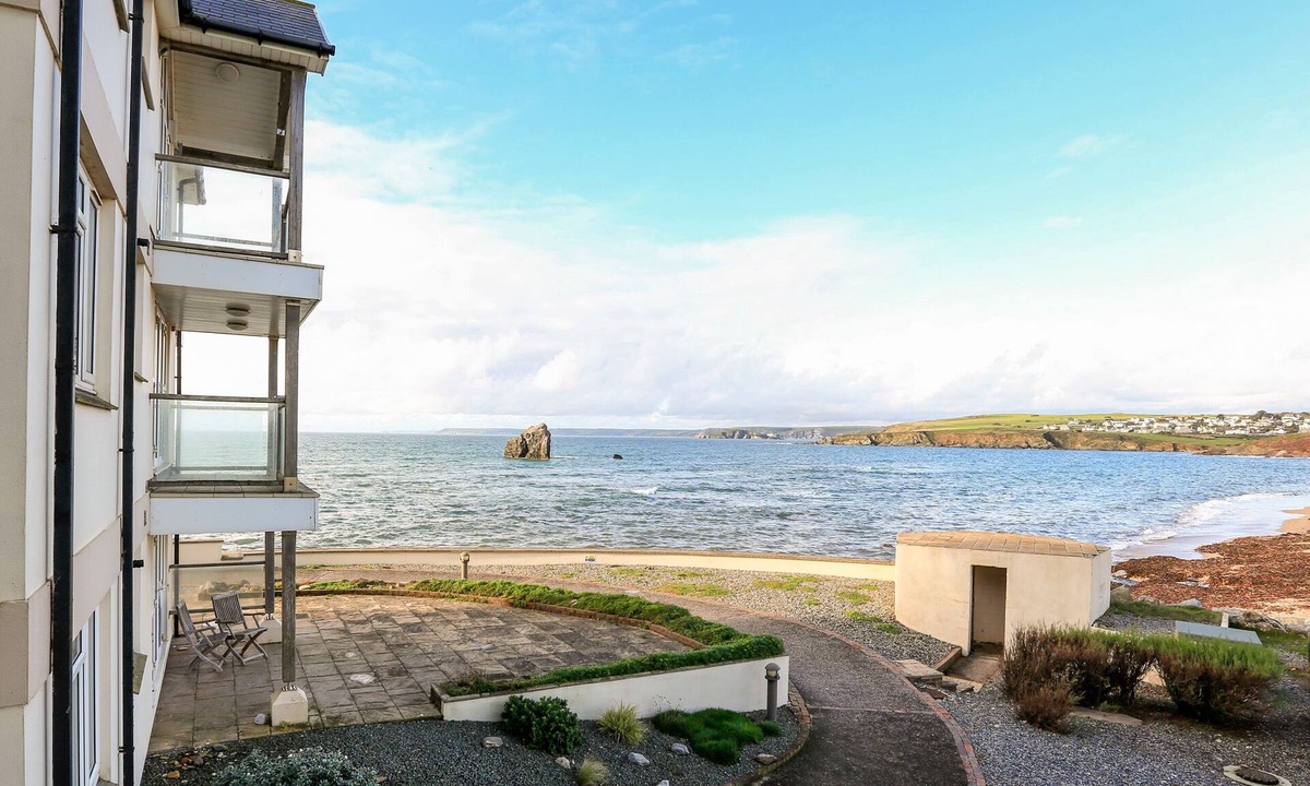 Burgh Island Apartment | 10 Thurlestone Rock
