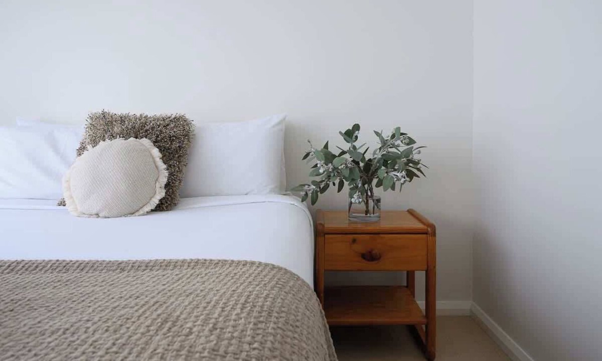 West Perth Apartment | 10 Tranquil Charm West Perth 2BR