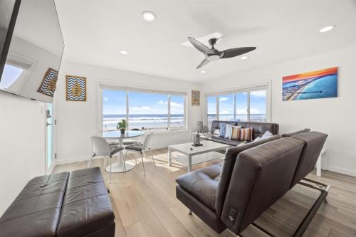 Mission Beach House | 103-Luxury3