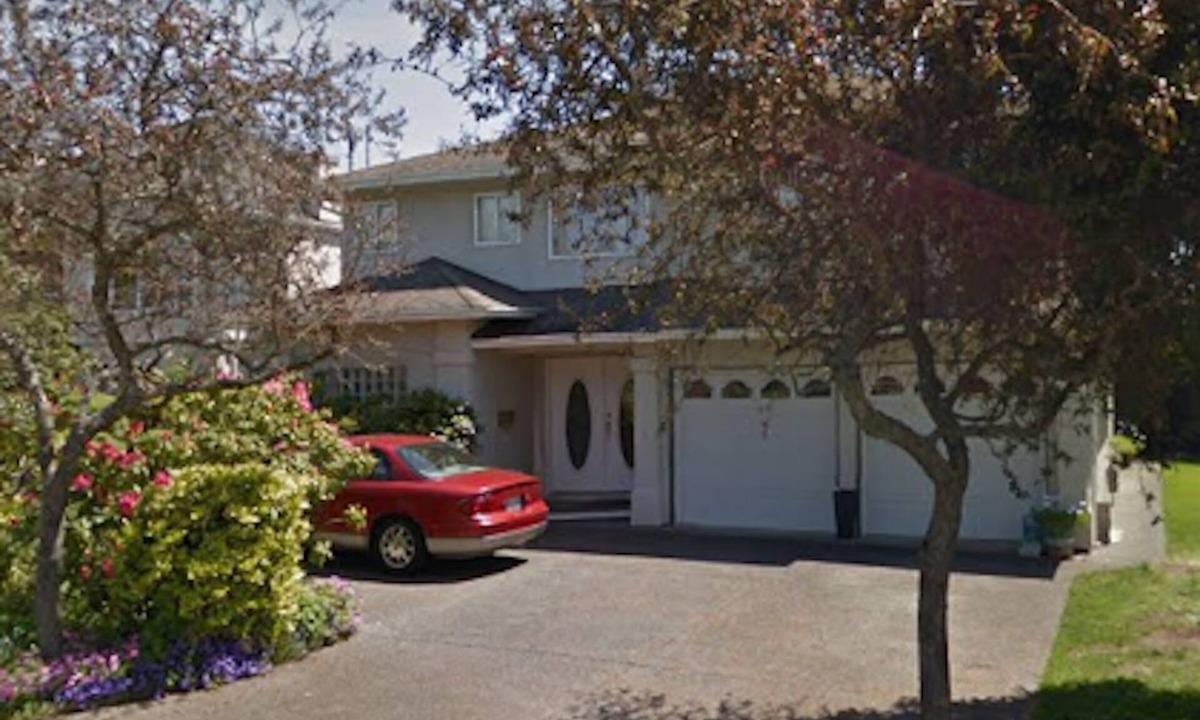 Saanich East Apartment | #105 Gordon Head Rd - 3 Bed Upper Gorgeous Suite