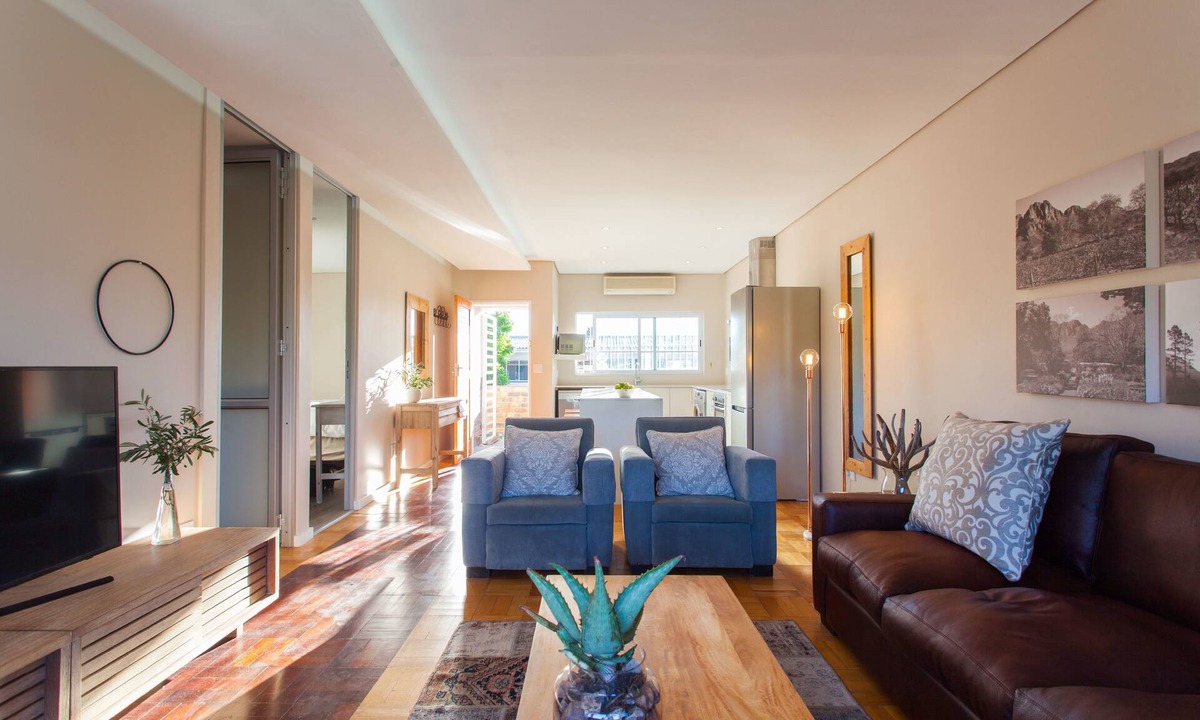 Stellenbosch Central Hotel | 109 on Dorp