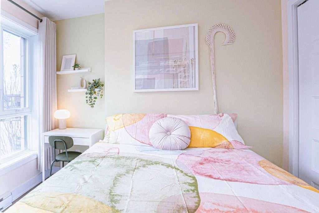 Cote-Des-Neiges—Notre-Dame-De-Grace Apartment | 112 - Spacious 1BR Getaway, Gym, Paid Parking