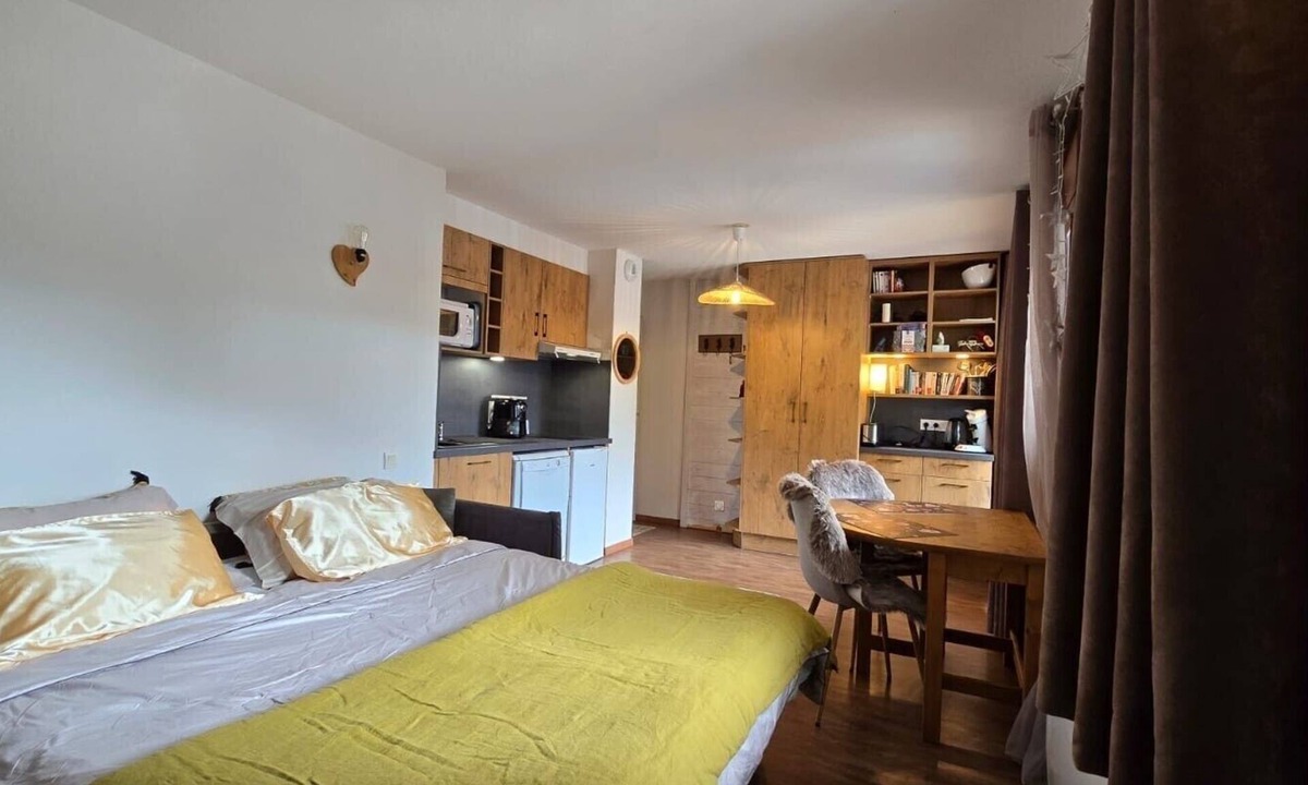 Flumet Apartment | '12 MN Megève Studio Comfort' with Mountain View