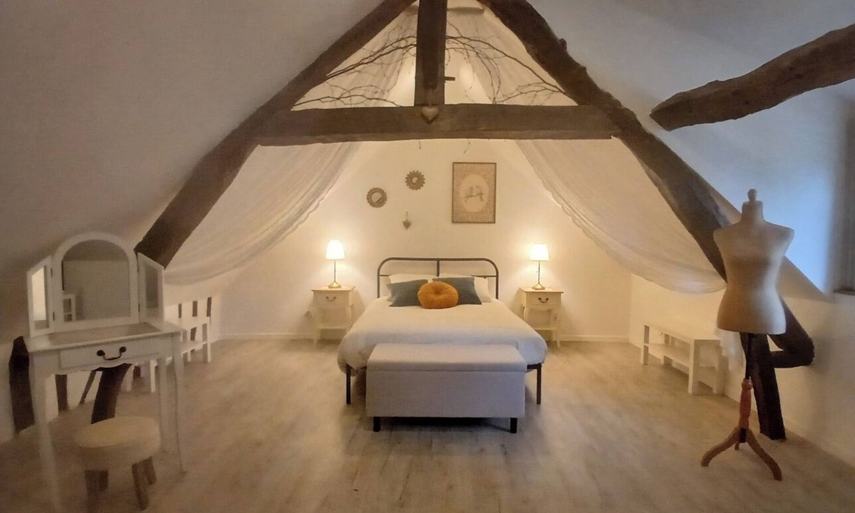 Jumieges House | 12-person gites in the heart of the village