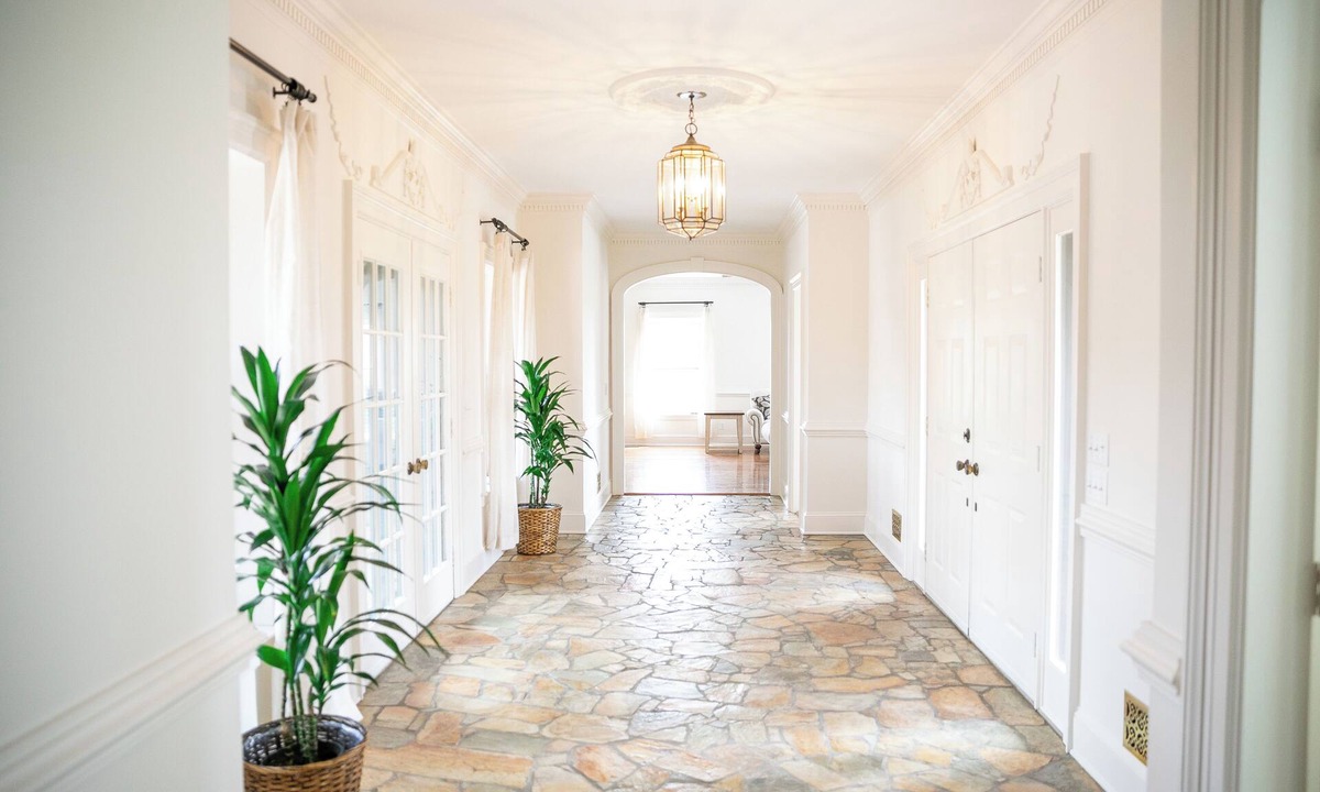 Castleton House | 12-Person House with Hot Tub on Spectacular Estate