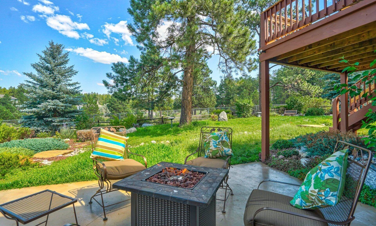 Monument Cottage | 120 Winding Meadow