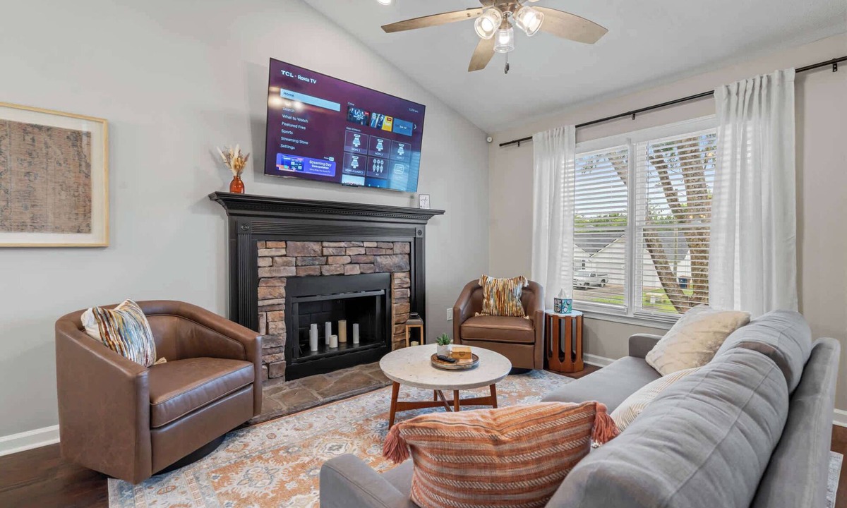 Cartersville House | 13 Huntcliff Dr Cartersville