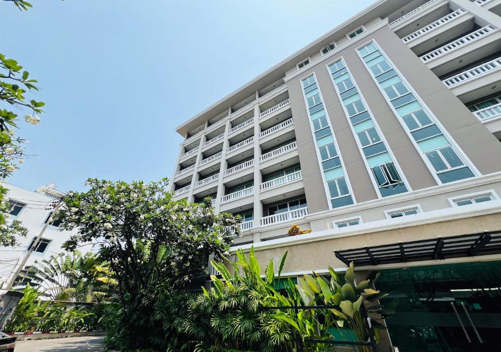 Chom Thong Hotel | 14 Place